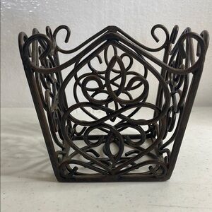 VTG Elegant Southern Living at Home Brown Metal - Rosedale Plant Holder SMALL
